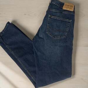 Signature by Levi Strauss & Co. Men's Straight Fit Jeans, 32x34, Dark Wash